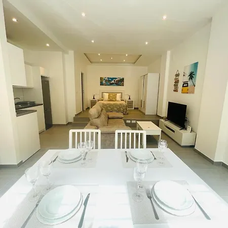 Apartamento Alhucemas Playa Malaga Exterior photo